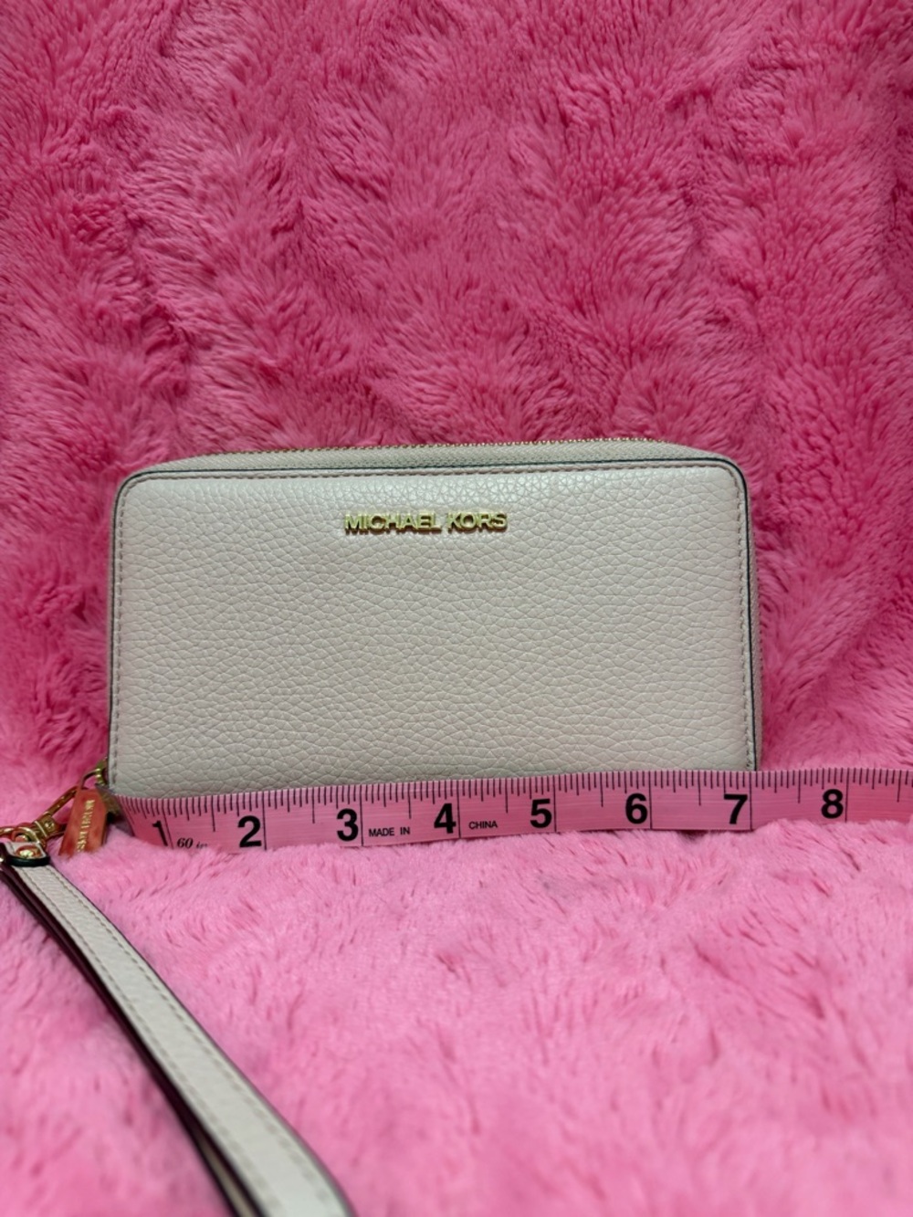MICHAEL KORS Powder Pink Leather Zip-Around Wristlet Wallet - Picture 1 of 9